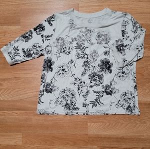 PXL Sonoma Lifestyle Gray Floral Sweater